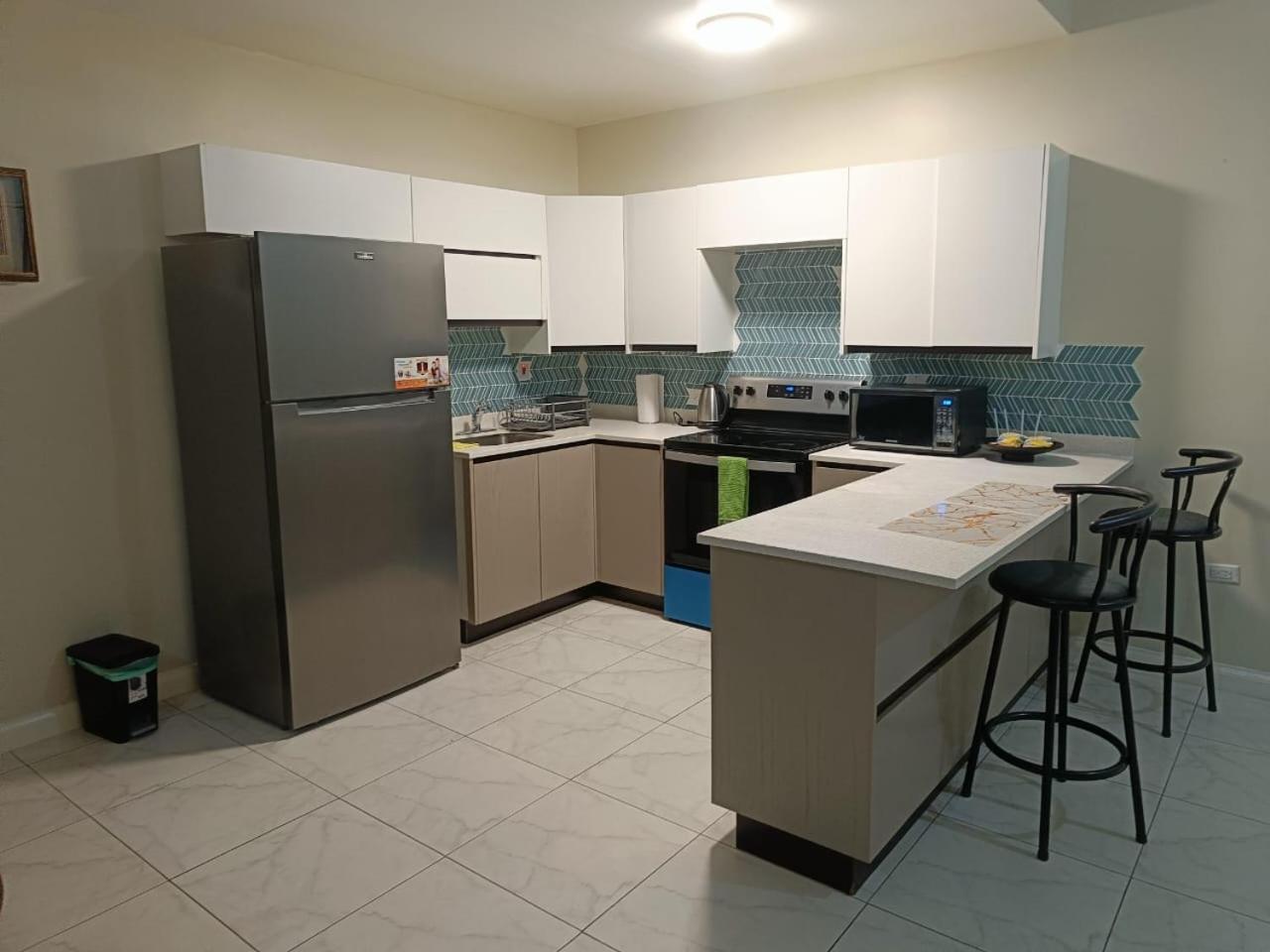 Lovely 2 Bedroom C̅ Netflix Across National Stadium Kingston Dış mekan fotoğraf